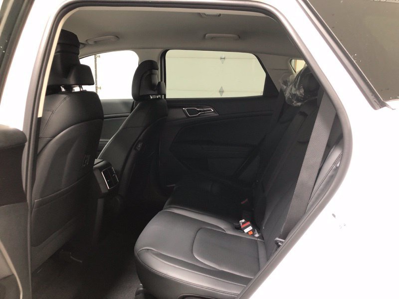 New 2026 Kia Sportage EX FWD image 16