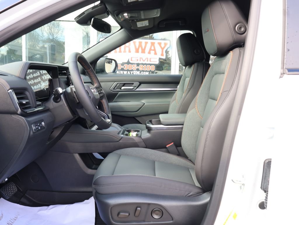 New 2026 GMC Terrain AT4 AWD/4WD image 12