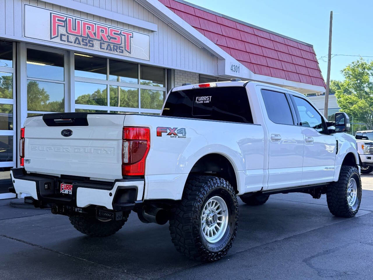 Used 2022 Ford F250 Lariat w/ Lariat Value Package AWD/4WD image 3