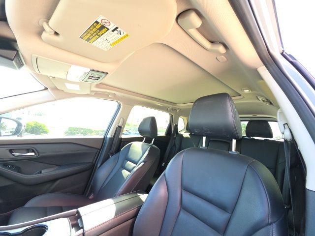 Used 2023 Nissan Rogue SL image 14