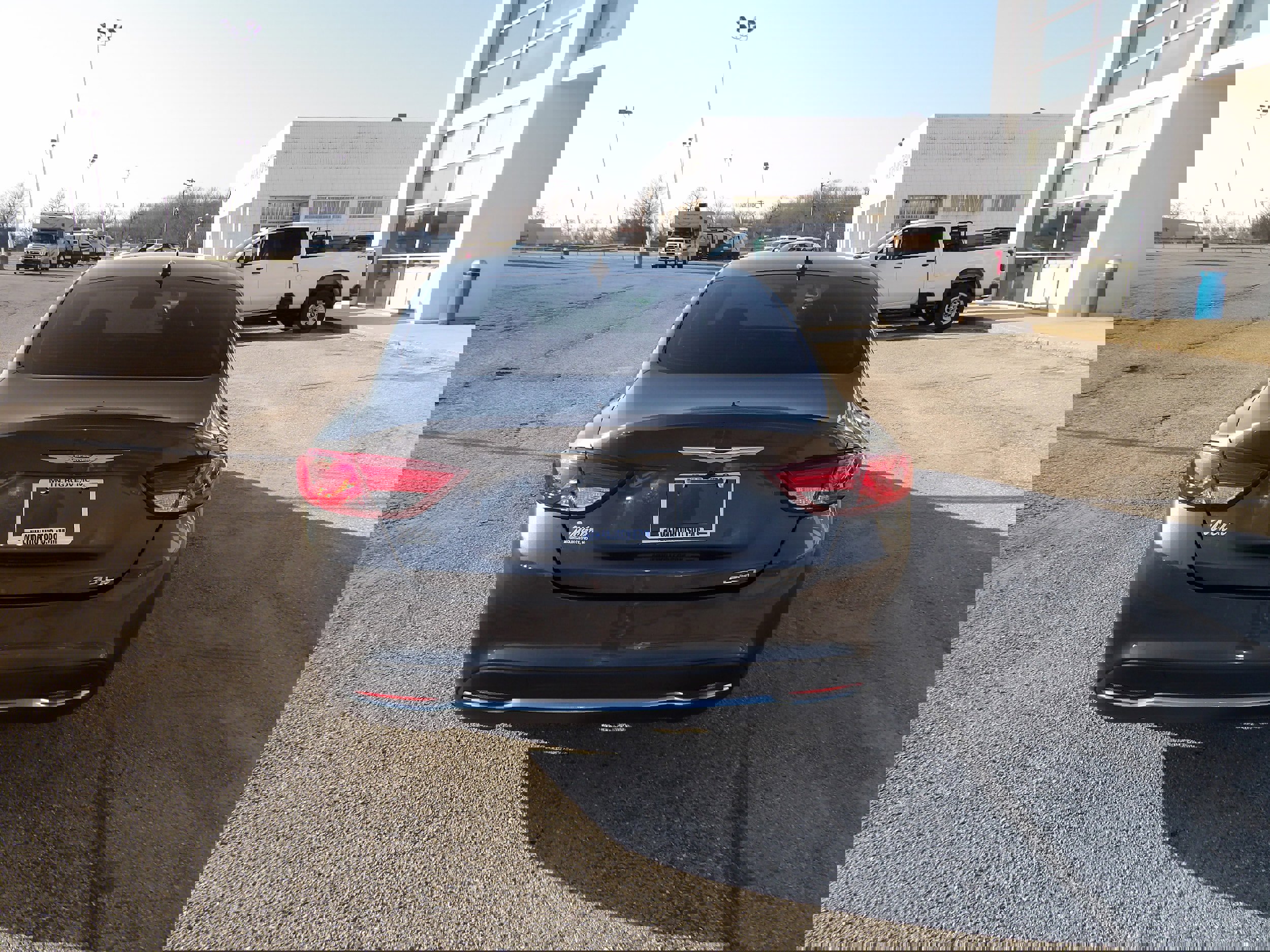 Used 2017 Chrysler 200 Limited Platinum image 8