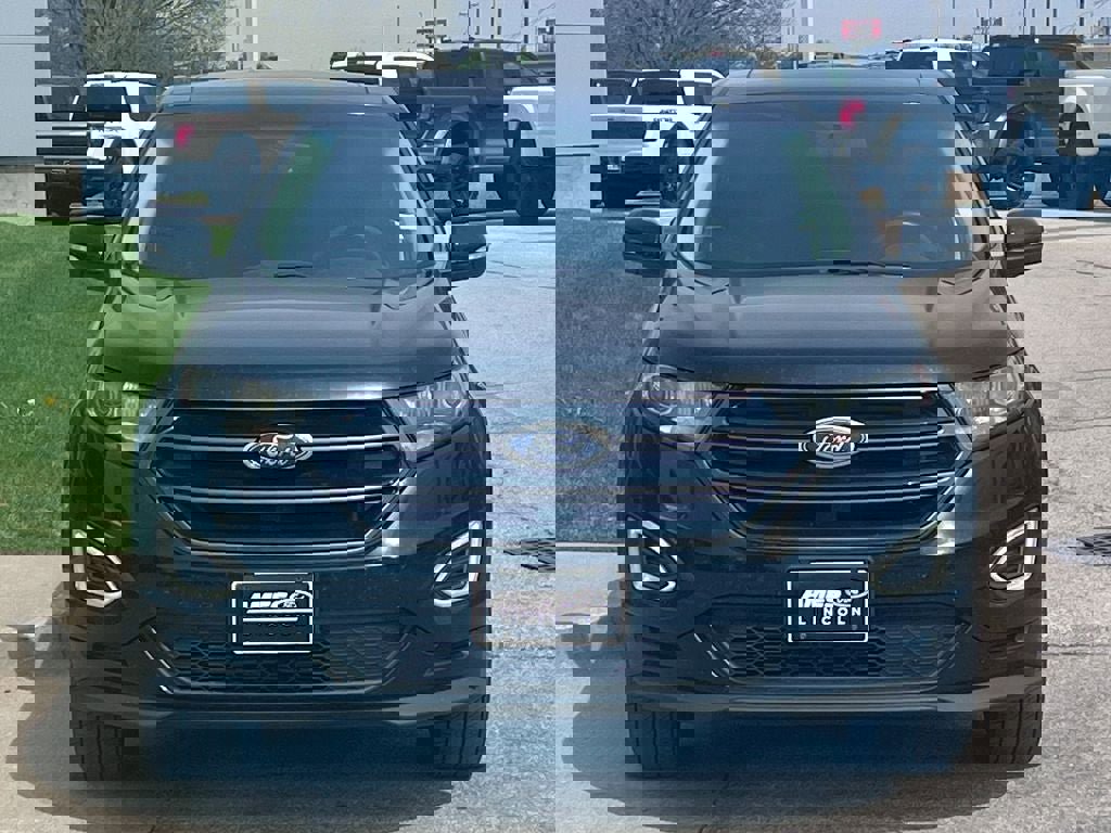 Used 2017 Ford Edge Sport w/ Technology Package AWD/4WD image 10