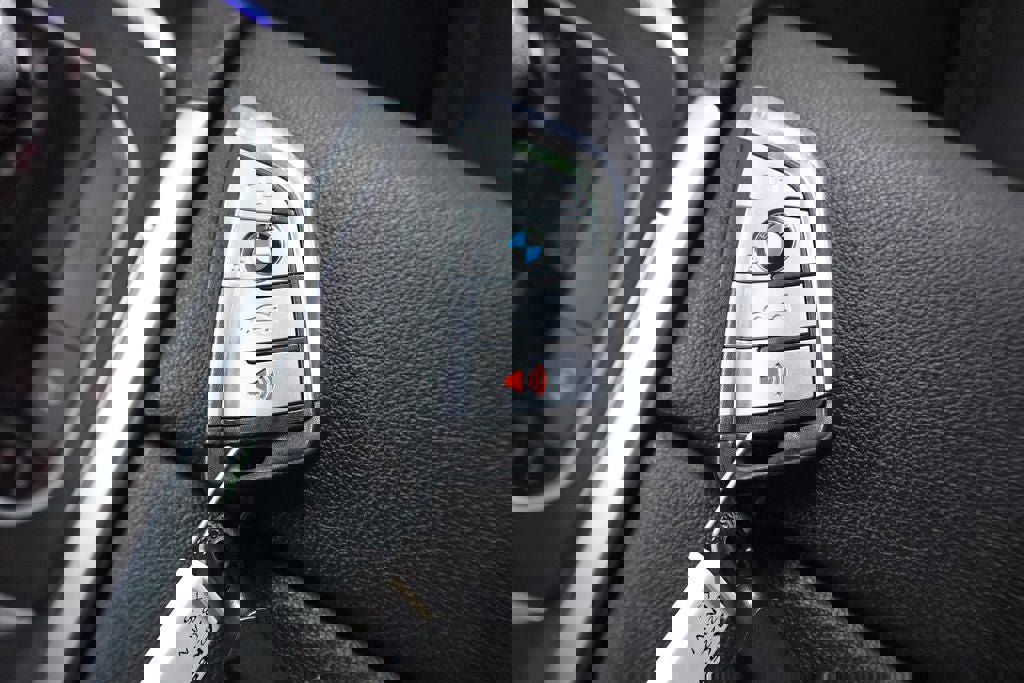 Used 2022 BMW X5 xDrive40i w/ Climate Comfort Package image 33