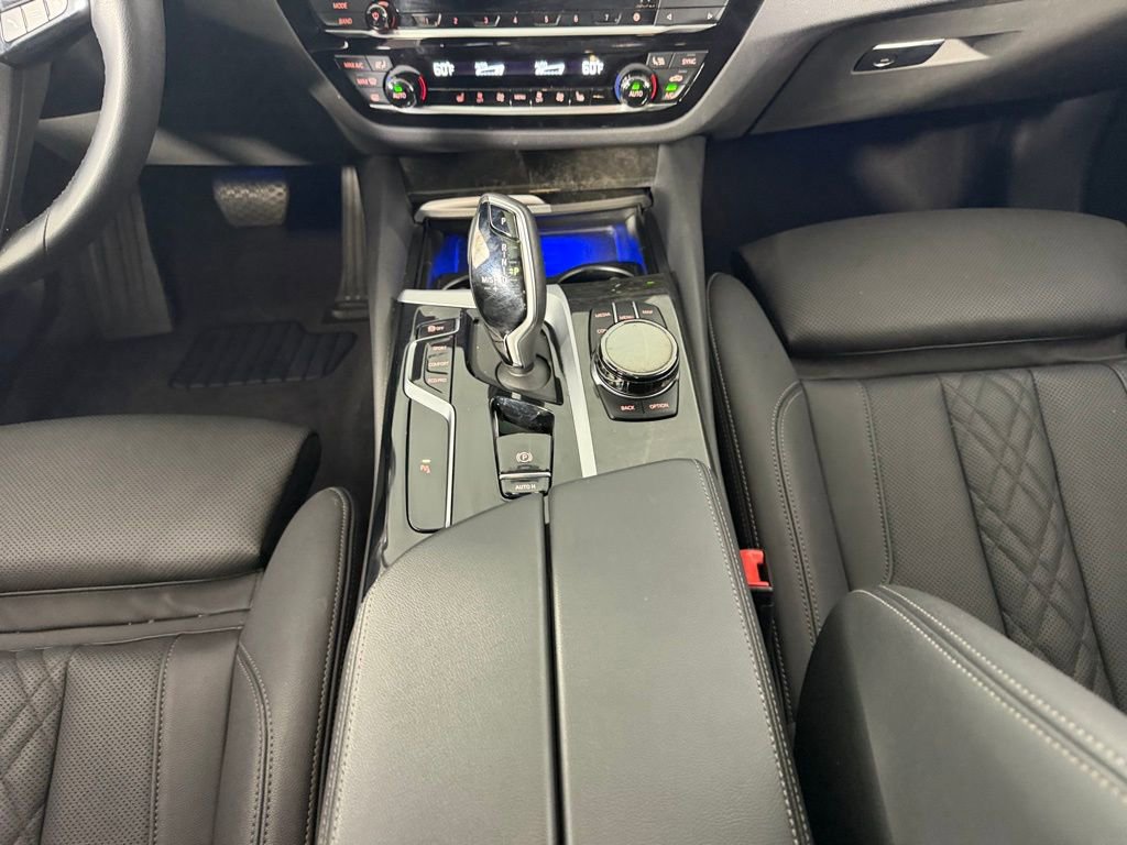 Used 2023 BMW 530i w/ Executive Package image 16