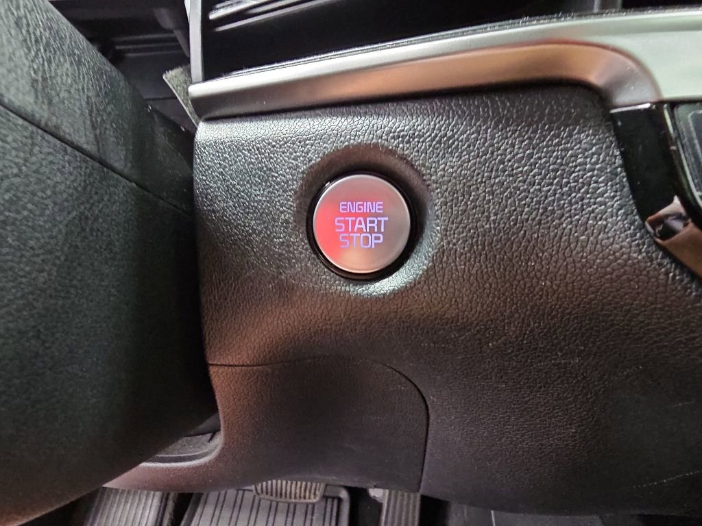 Used 2024 Kia Sorento S w/ Panoramic Sunroof Package FWD image 22