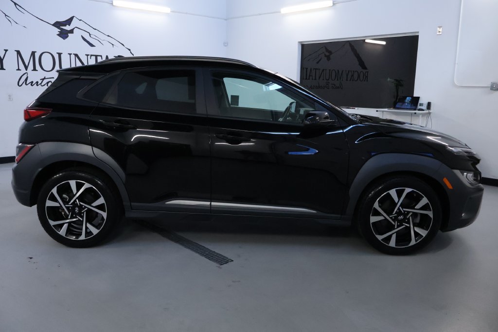 Used 2023 Hyundai Kona Limited AWD/4WD image 9