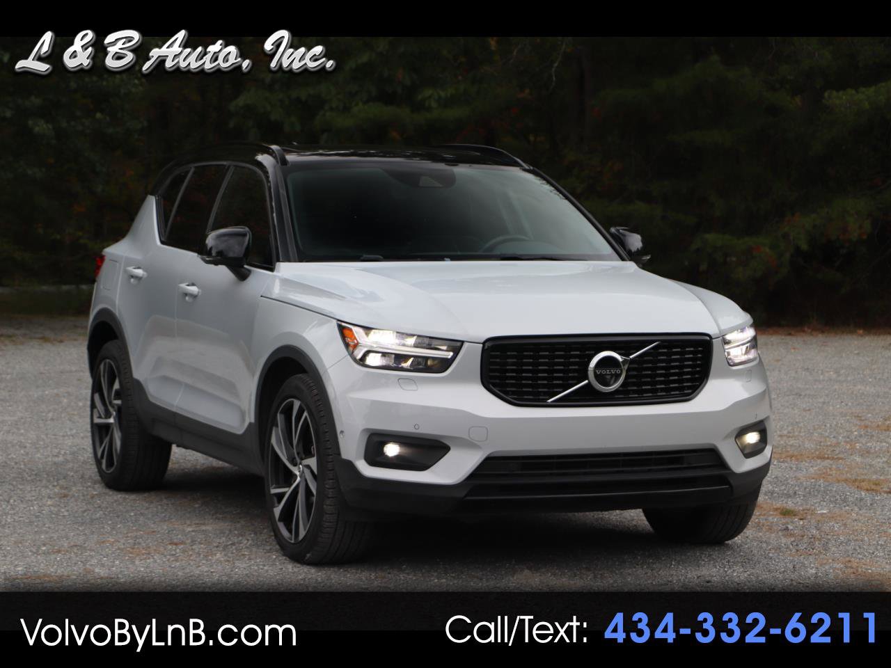 Used 2021 Volvo XC40 T5 R-Design w/ Advanced Package image 1