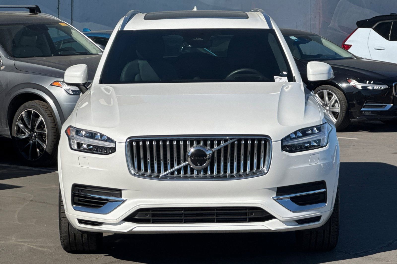 Used 2024 Volvo XC90 T8 Ultimate w/ Lounge Package image 10