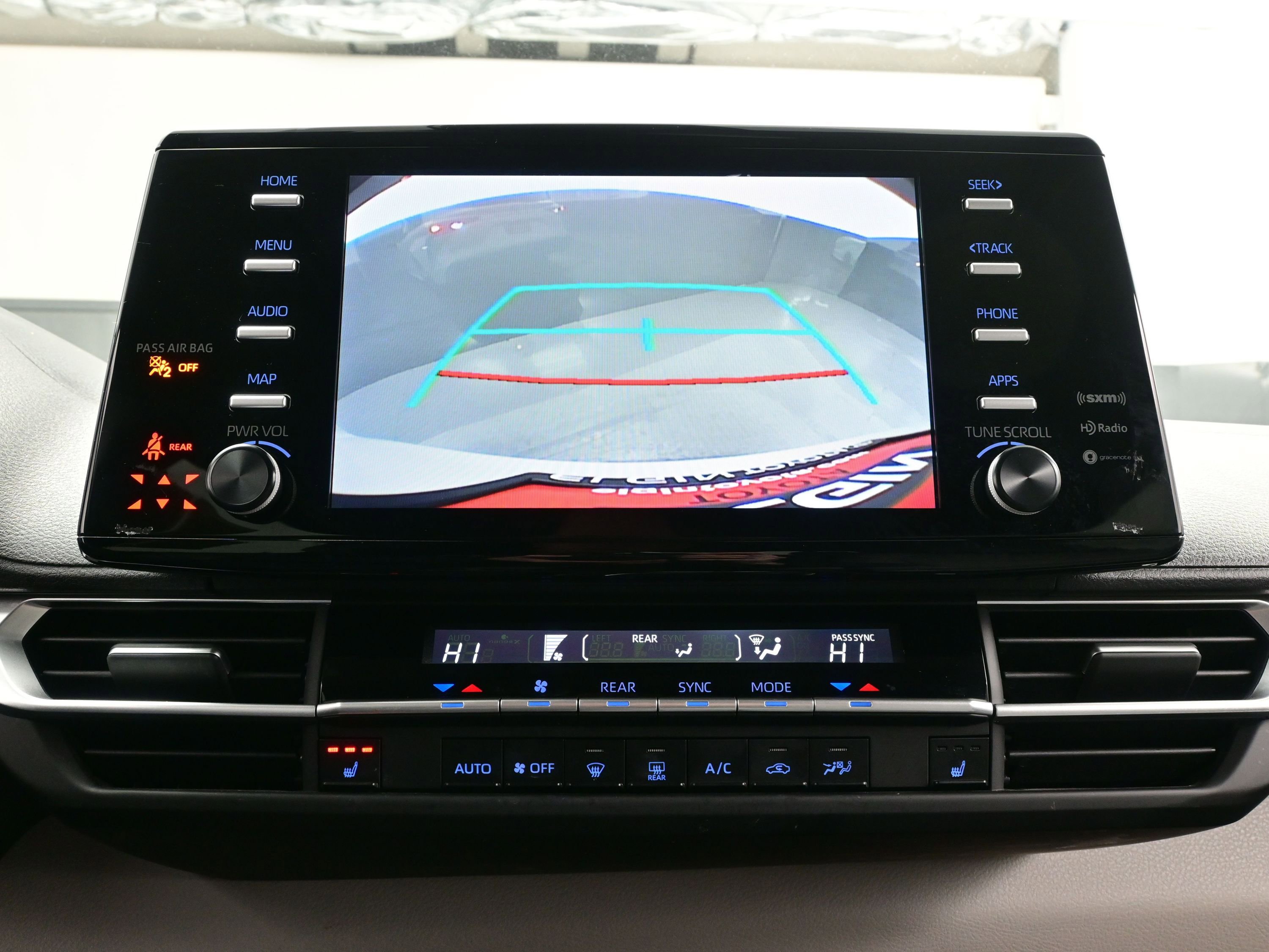 Used 2023 Toyota Sienna XLE image 20