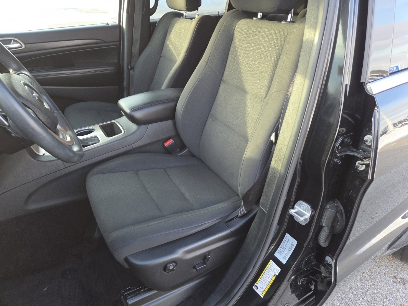 Used 2016 Jeep Grand Cherokee Laredo w/ Quick Order Package 23E image 22