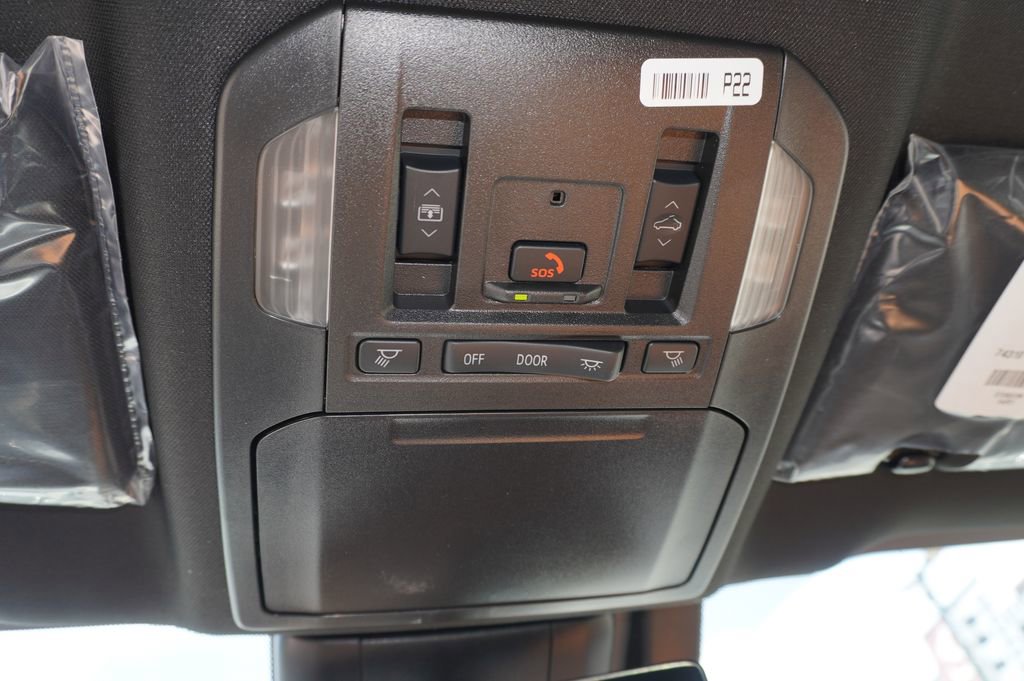 New 2026 Toyota Highlander Platinum image 17