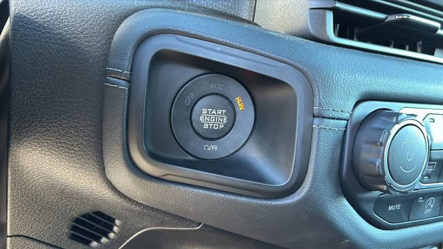 Used 2024 Jeep Wrangler Rubicon w/ XTREMEE 35" Tire Package image 25