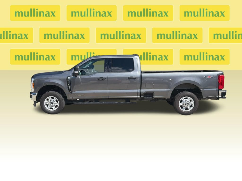 Used 2025 Ford F350 XLT AWD/4WD image 10