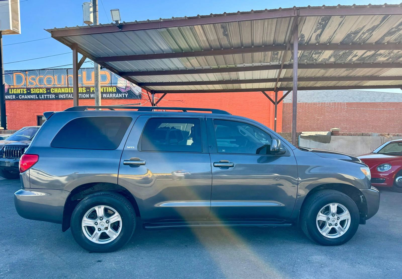 Used 2014 Toyota Sequoia SR5 image 4