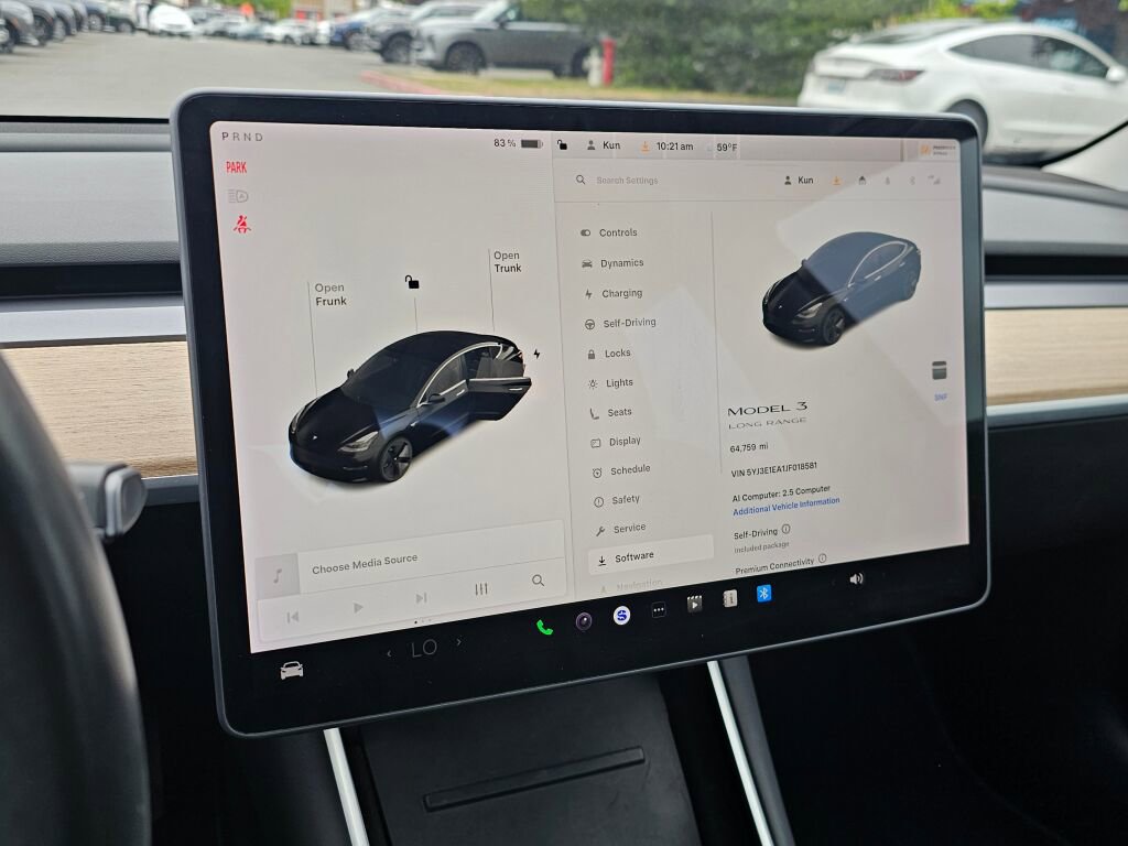 Used 2018 Tesla Model 3 Long Range RWD image 38