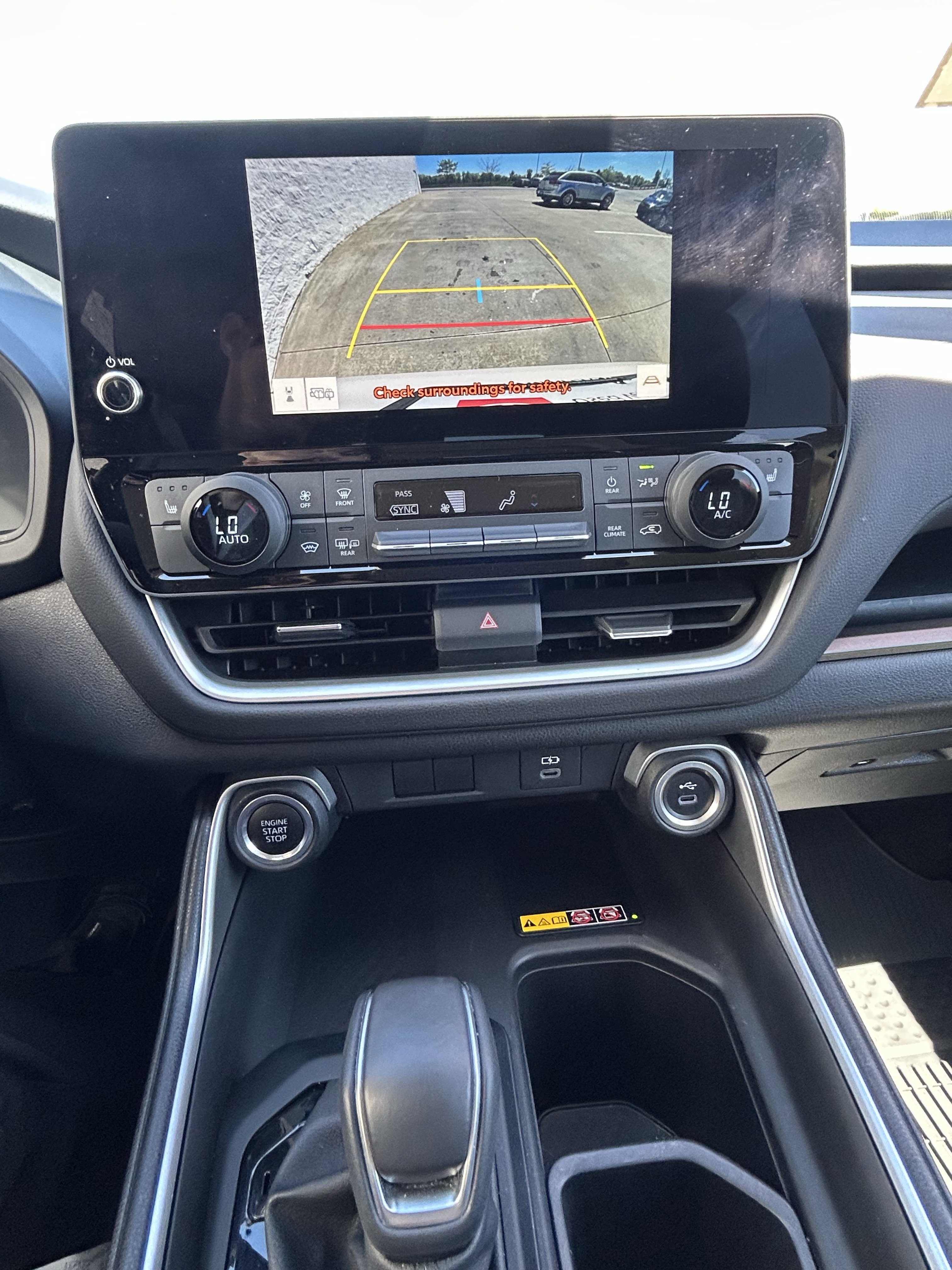 Used 2024 Toyota Grand Highlander AWD image 32