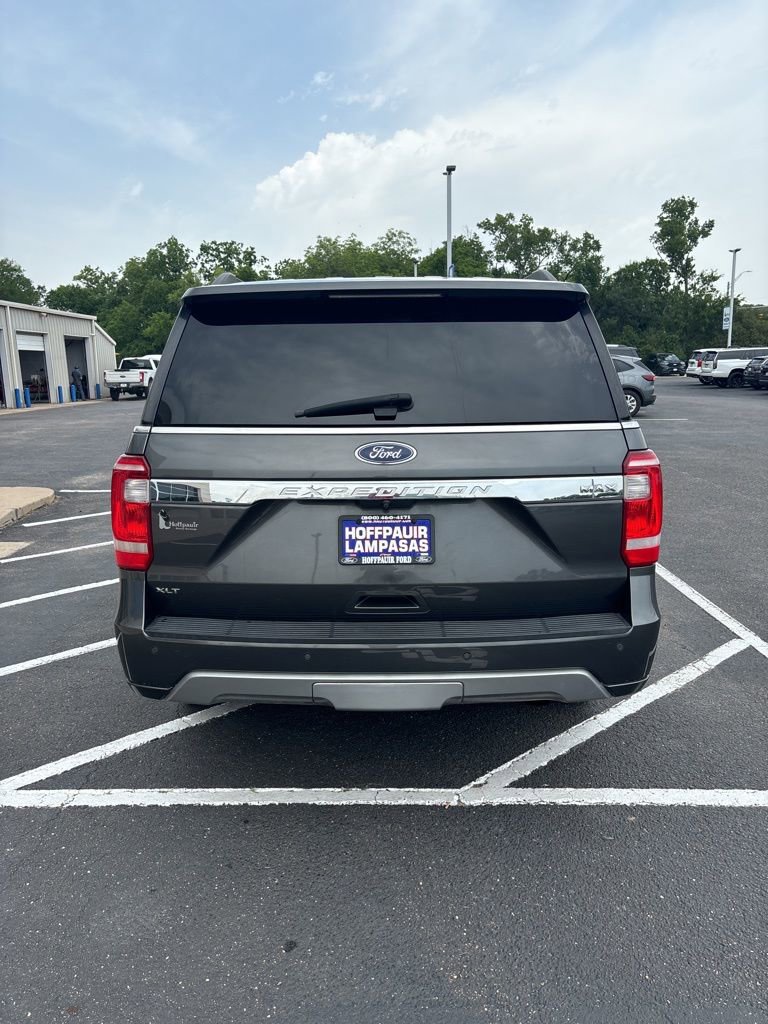Used 2019 Ford Expedition Max XLT image 2