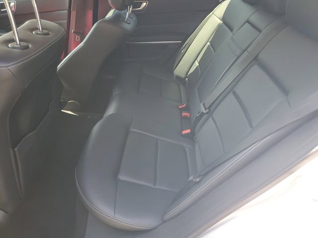 Used 2014 Mercedes-Benz E 350 Sedan image 23