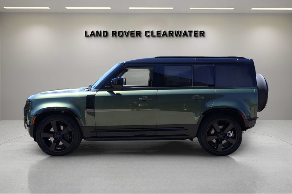 New 2026 Land Rover Defender 110 X-Dynamic SE AWD/4WD image 2