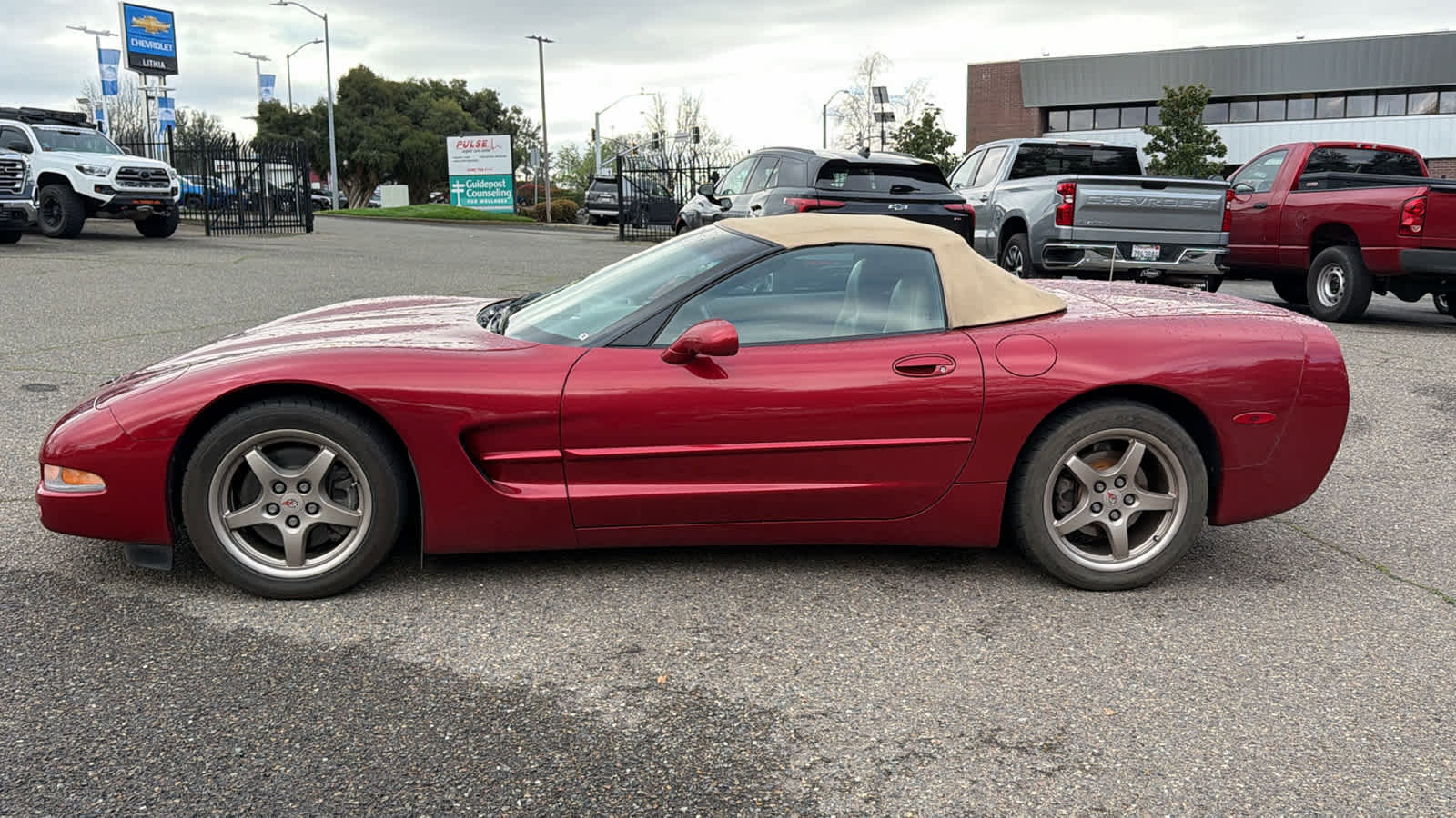 Used 1999 Chevrolet Corvette Convertible w/ Memory Pkg image 8