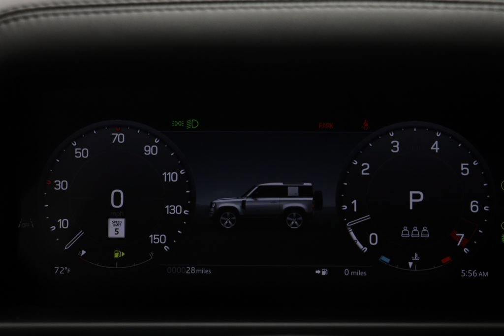 New 2026 Land Rover Defender 90 V8 AWD/4WD image 9