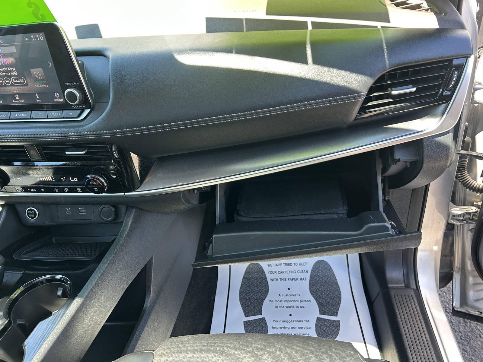 Used 2021 Nissan Rogue SV w/ Premium Package image 31