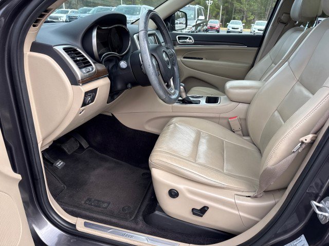 Used 2017 Jeep Grand Cherokee Limited w/ Luxury Group II image 16