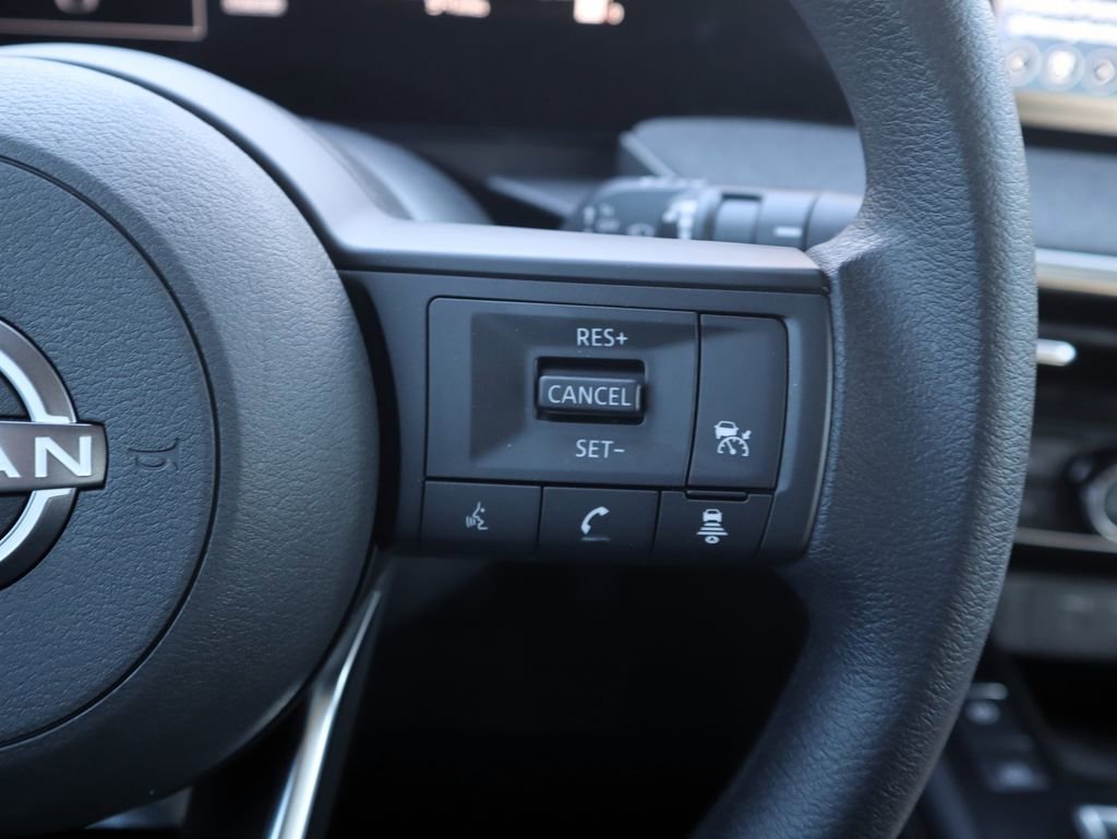 New 2025 Nissan Kicks SV AWD/4WD image 18