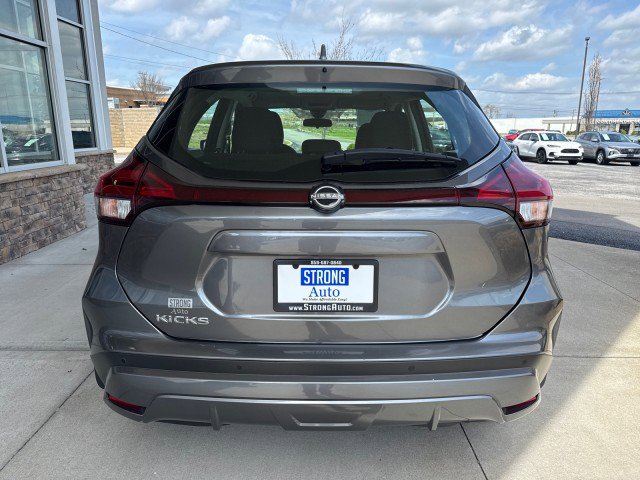 Used 2024 Nissan Kicks S FWD image 4