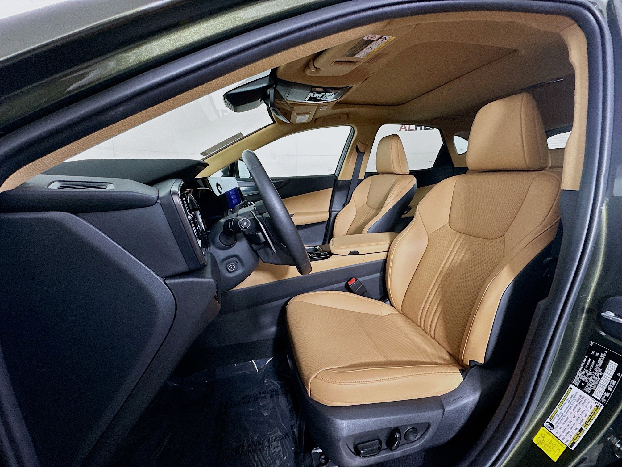 Used 2024 Lexus NX 250 FWD image 12