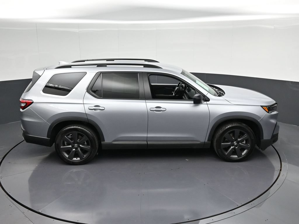Used 2025 Honda Pilot Sport image 20
