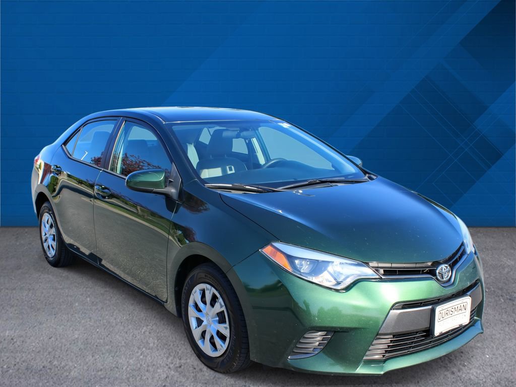 Used 2016 Toyota Corolla LE image 2