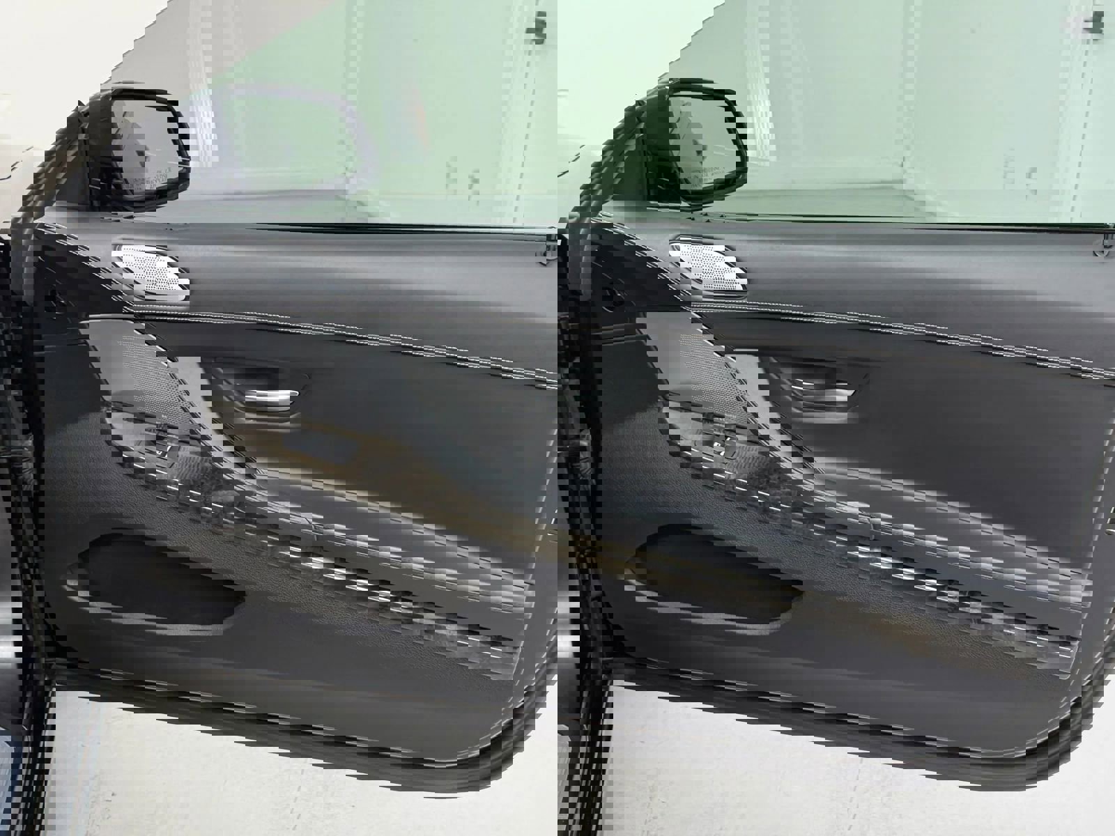 Used 2017 BMW 650i Coupe image 28