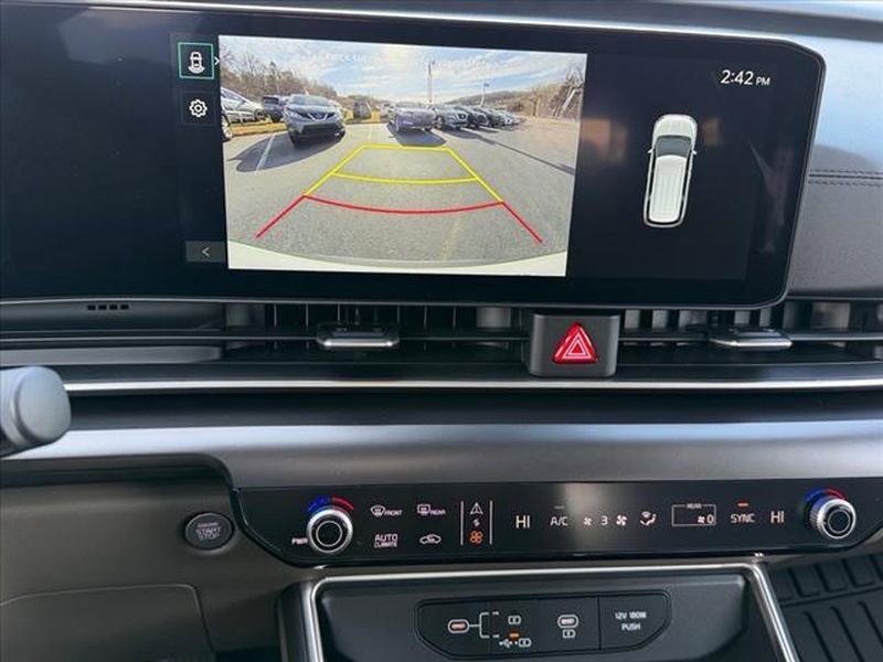 New 2026 Kia Carnival image 24