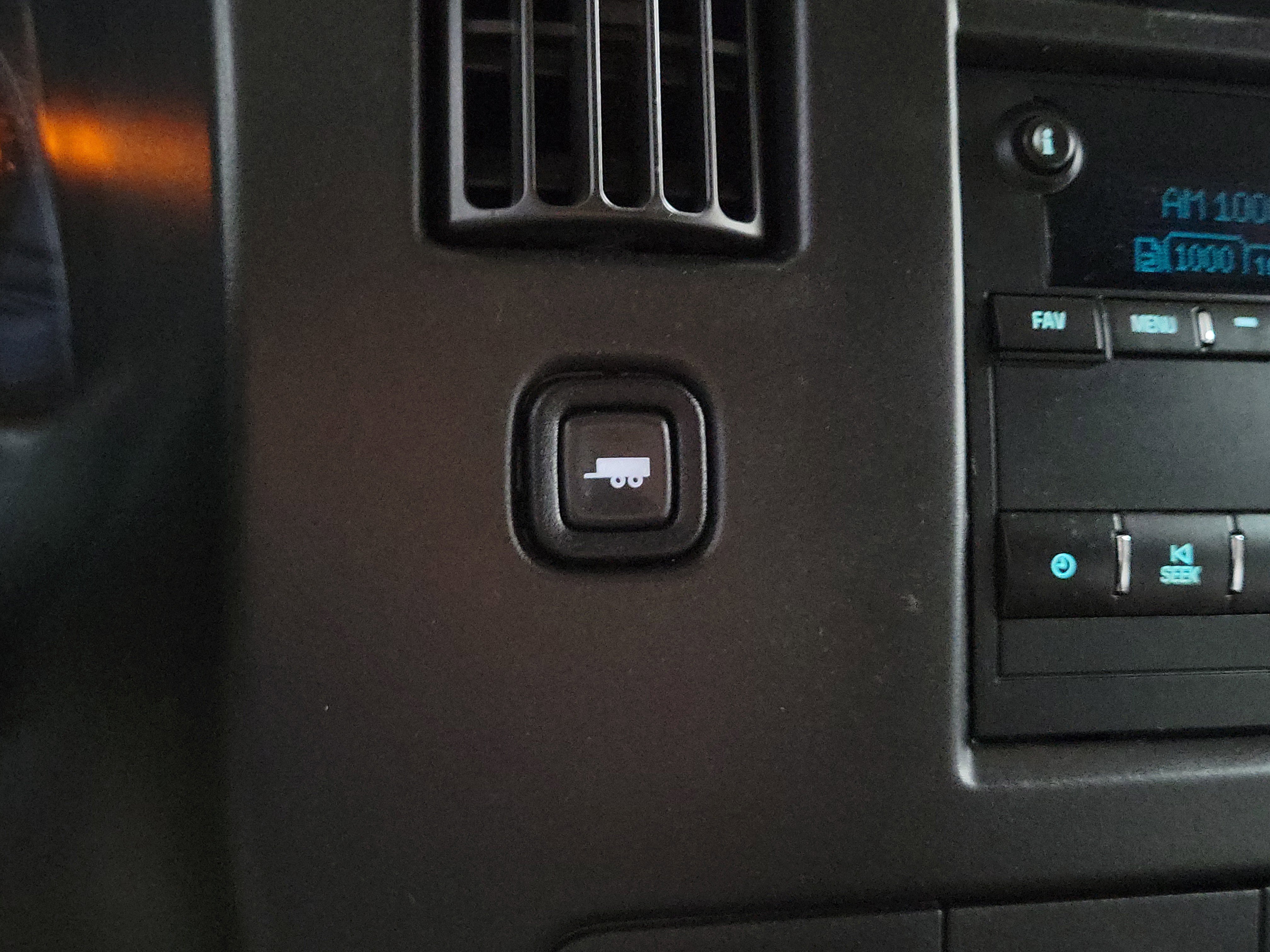 Used 2017 GMC Savana 2500 image 31