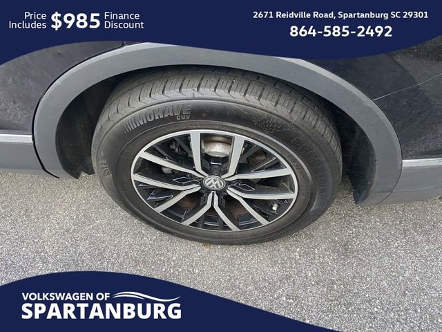 Used 2021 Volkswagen Tiguan SE w/ Panoramic Sunroof Package image 5