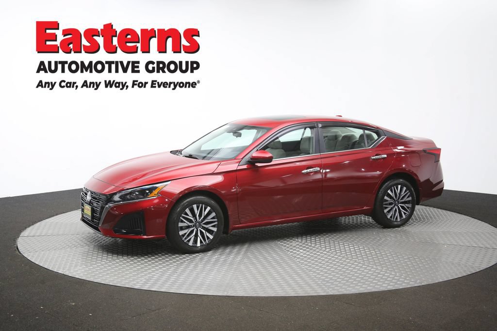 Used 2023 Nissan Altima 2.5 SV w/ SV Premium Package AWD/4WD image 56