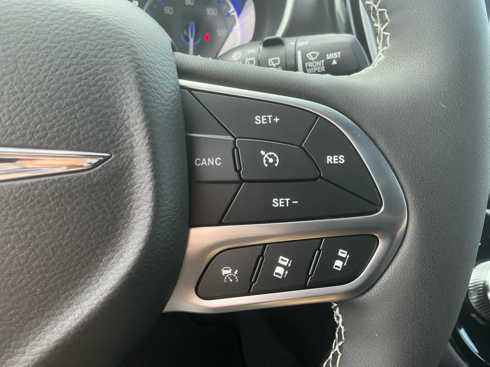 New 2026 Chrysler Pacifica Select FWD image 22