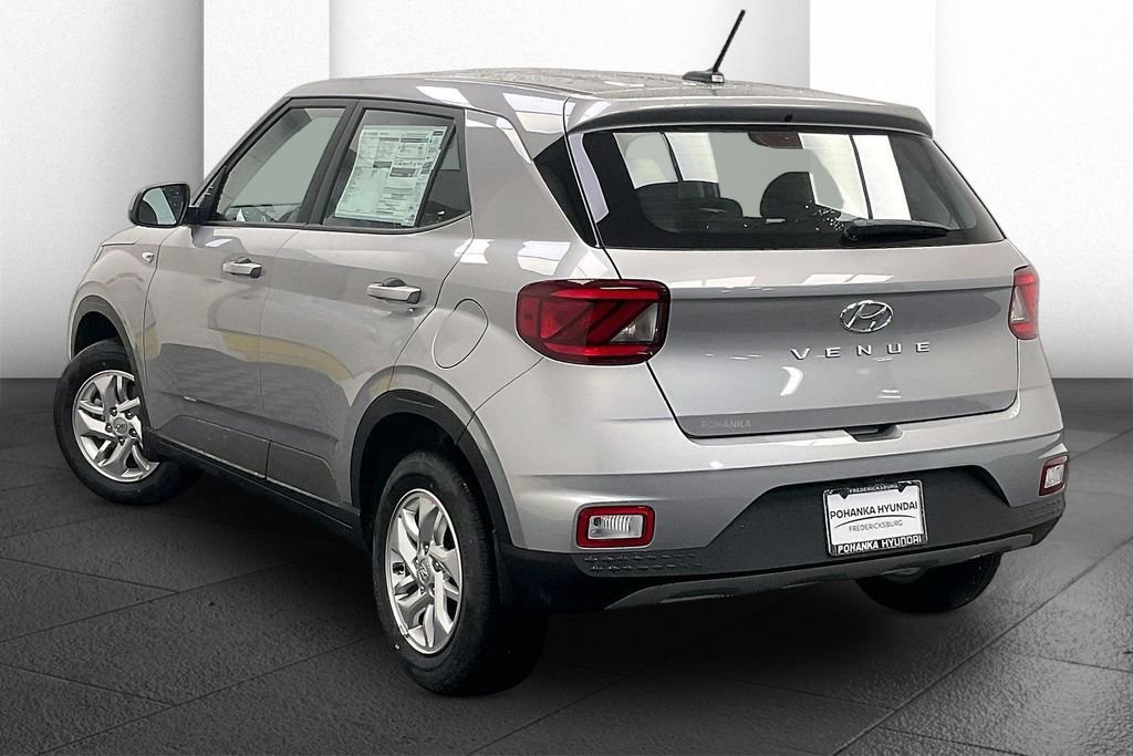 New 2026 Hyundai Venue SE image 3
