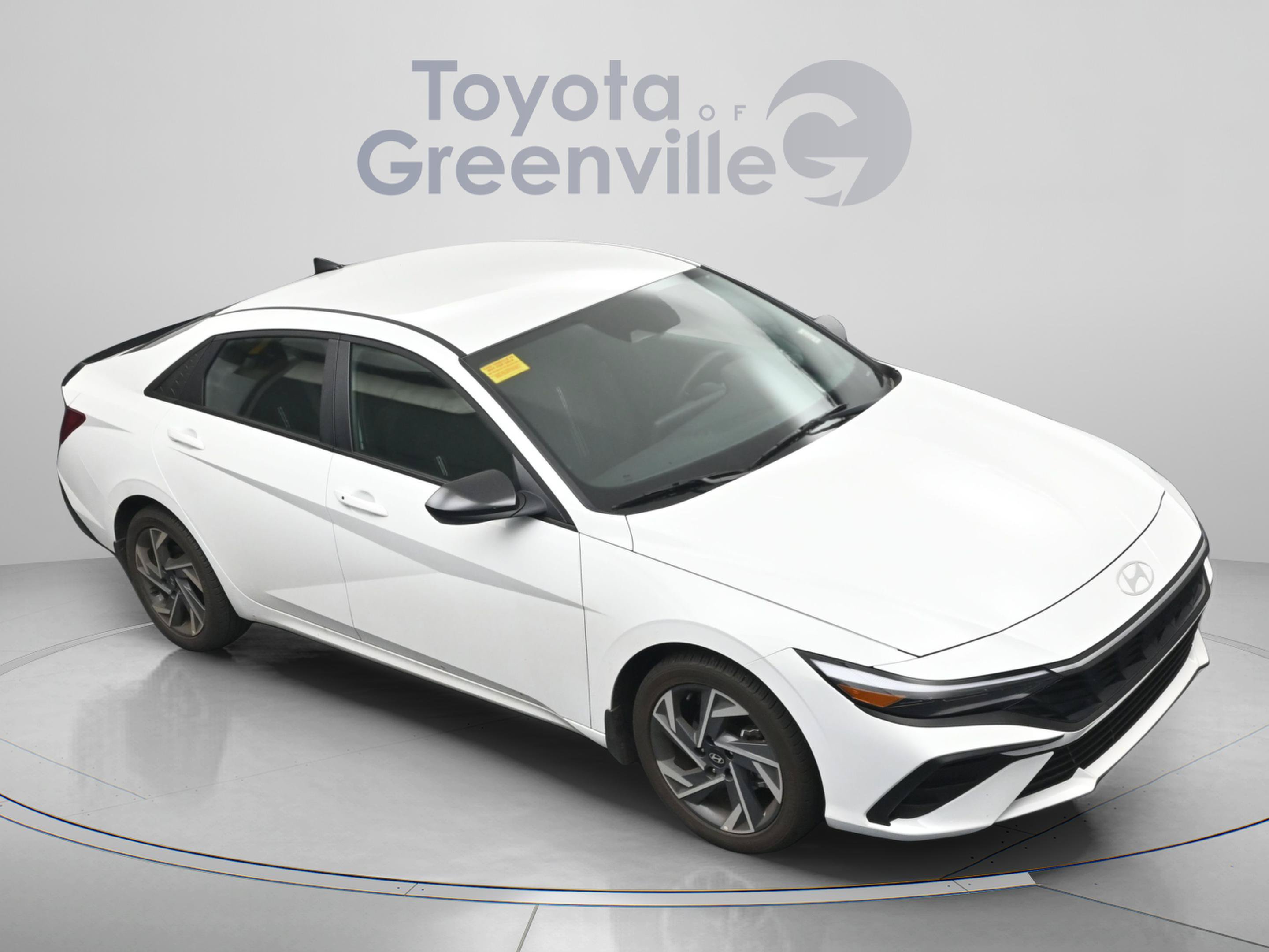 Used 2025 Hyundai Elantra Sport FWD image 19