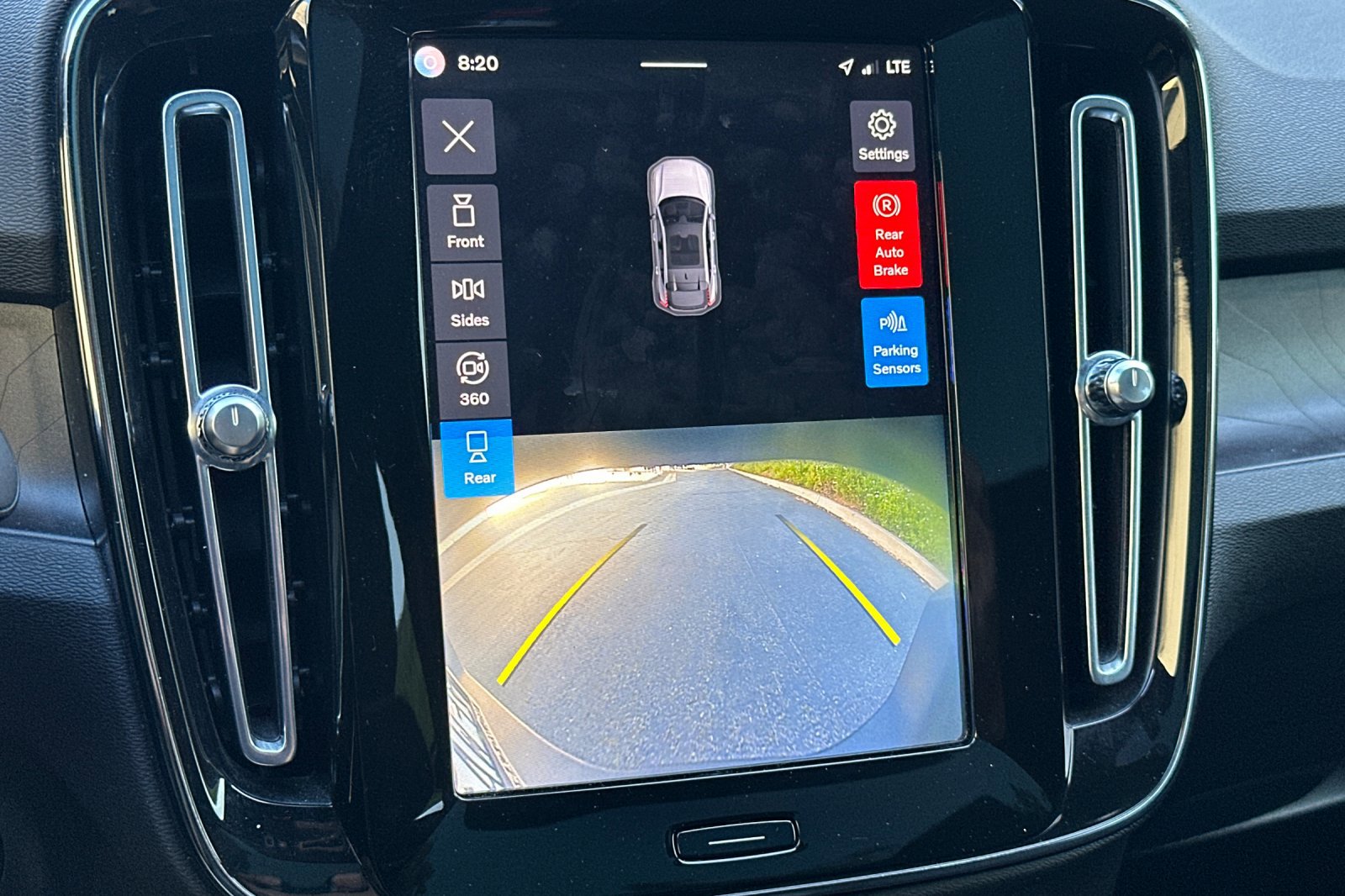 Certified 2023 Volvo C40 P8 Recharge Ultimate image 23