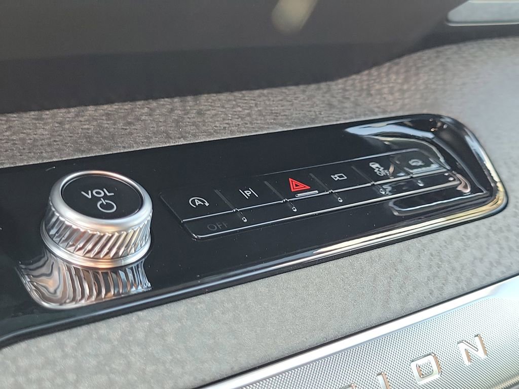 New 2026 Ford Expedition Tremor image 26