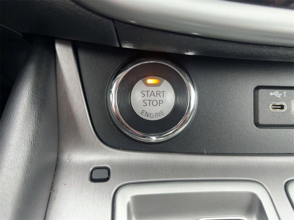 Used 2019 Nissan Murano SV image 18