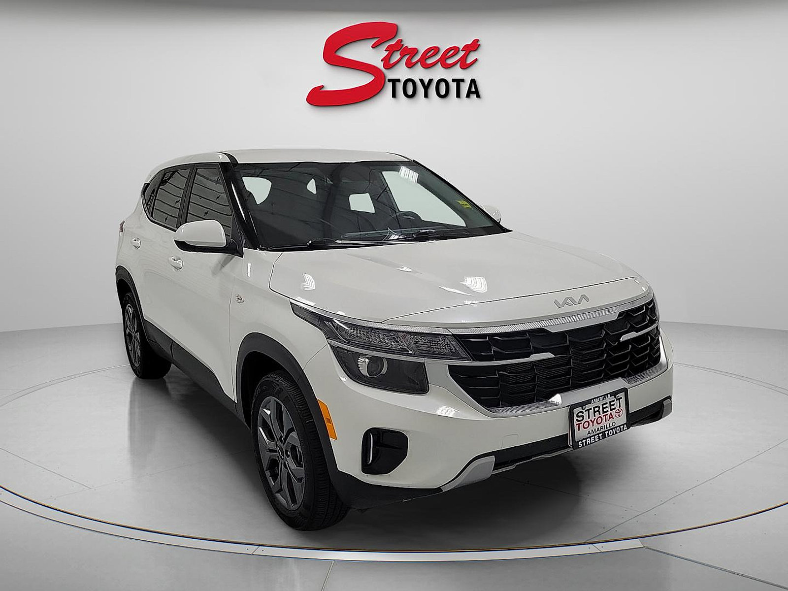 Used 2026 Kia Seltos LX AWD/4WD image 5