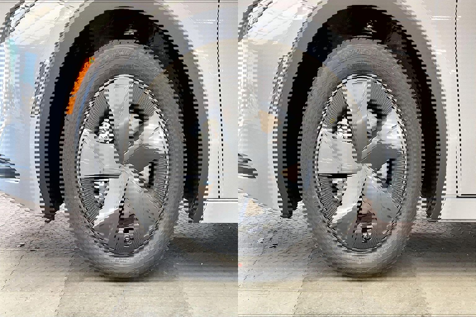 New 2026 Toyota Prius Plug-In Hybrid image 13