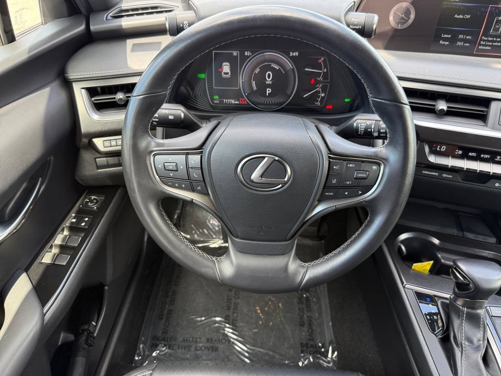 Used 2021 Lexus UX 250h w/ Accessory Package (Z2) AWD/4WD image 14