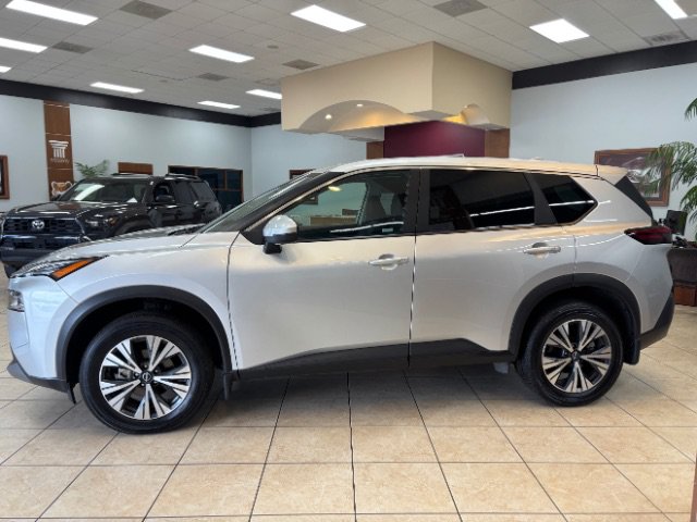 Used 2022 Nissan Rogue SV AWD/4WD image 4