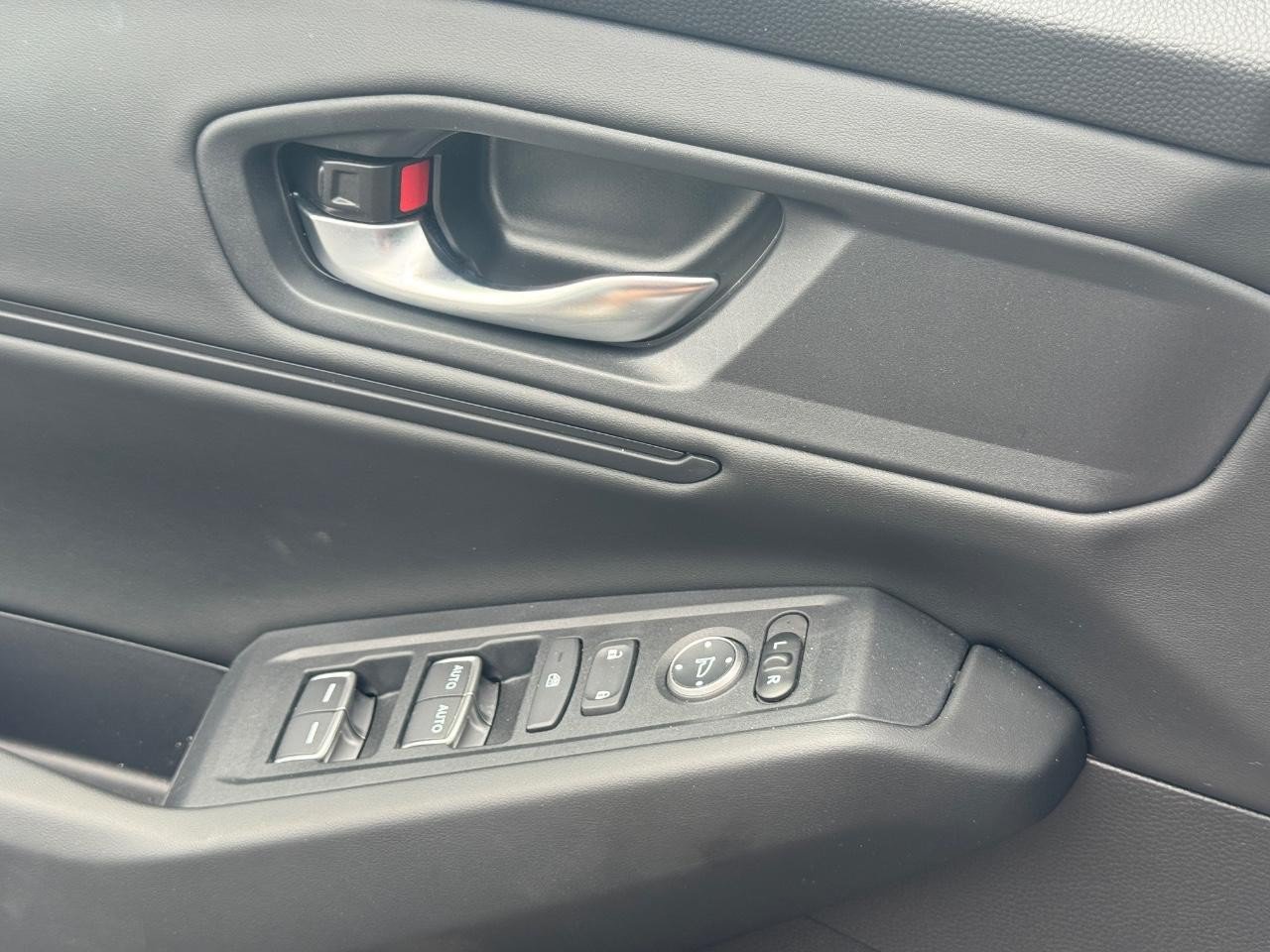 Certified 2025 Honda Accord SE image 25