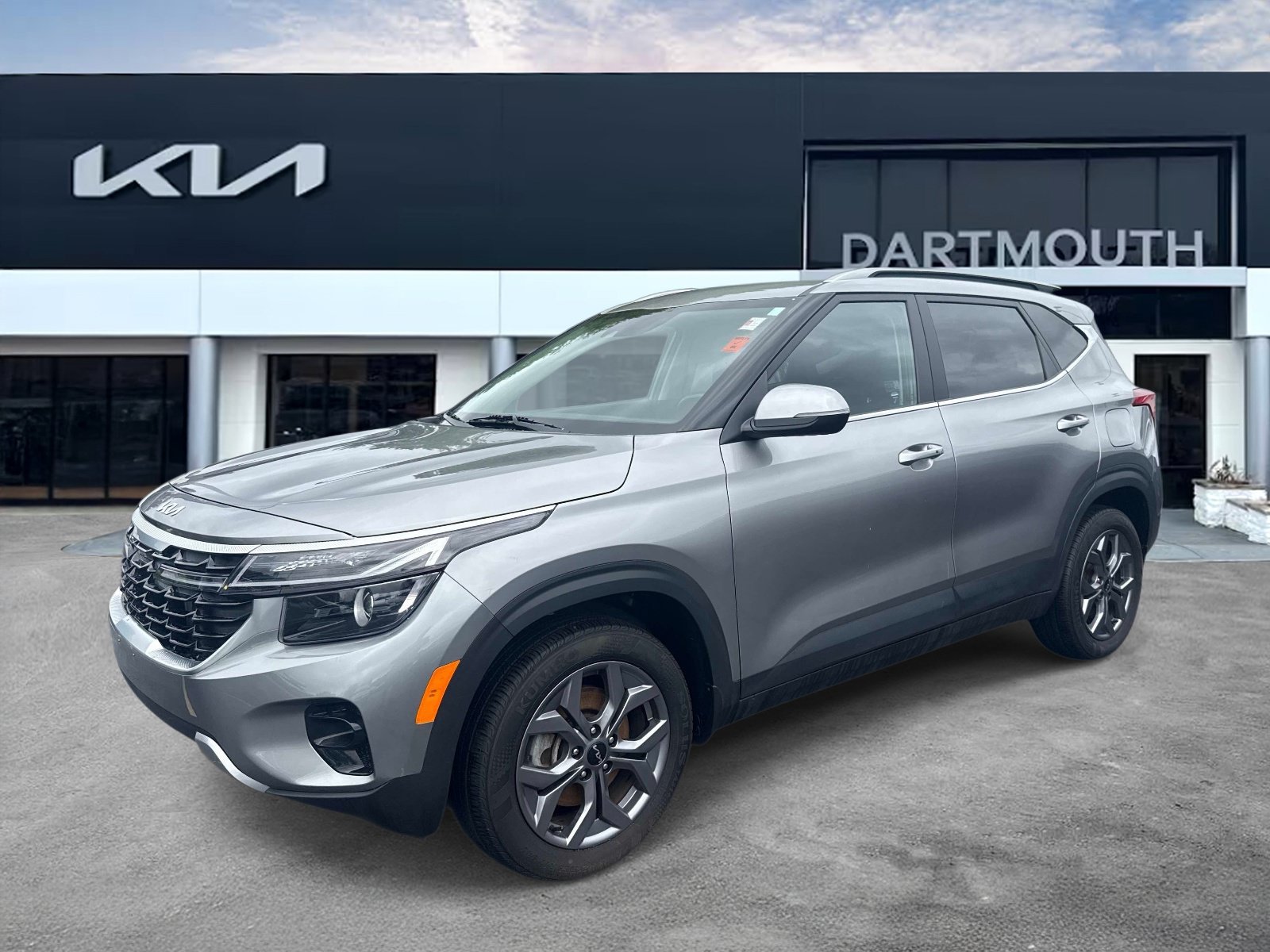Used 2024 Kia Seltos S AWD/4WD image 1