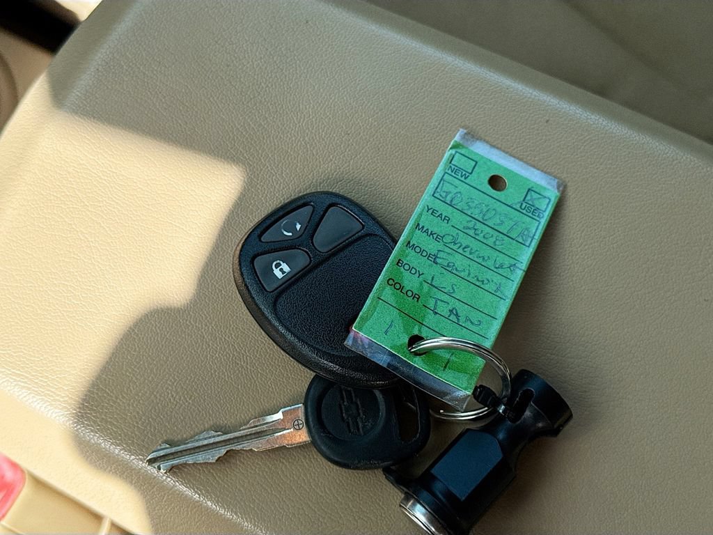 Used 2008 Chevrolet Equinox LT w/ LT Preferred Equipment Group FWD image 35